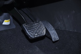 2010款铃木凯泽西2.4L