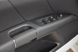 2010款铃木凯泽西2.4L