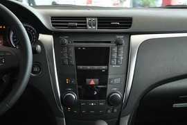 2010款铃木凯泽西2.4L
