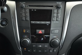 2010款铃木凯泽西2.4L