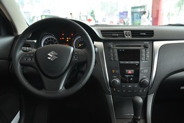 2010款铃木凯泽西2.4L