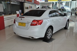 2010款铃木凯泽西2.4L