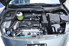 2010款标致207两厢1.6L手动品乐版