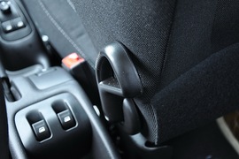 2010款标致207两厢1.6L手动品乐版
