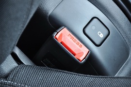 2010款标致207两厢1.6L手动品乐版