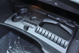 2010款标致207两厢1.6L手动品乐版