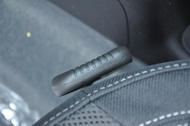 2010款标致207两厢1.6L手动品乐版