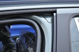 2010款标致207两厢1.6L手动品乐版