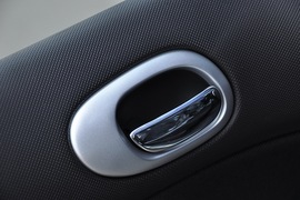 2010款标致207两厢1.6L手动品乐版