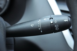 2010款标致207两厢1.6L手动品乐版