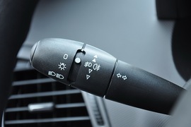 2010款标致207两厢1.6L手动品乐版