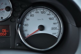 2010款标致207两厢1.6L手动品乐版