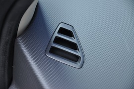 2010款标致207两厢1.6L手动品乐版