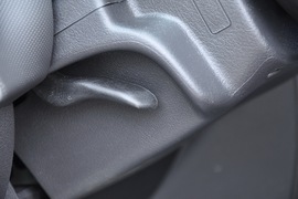 2010款标致207两厢1.6L手动品乐版