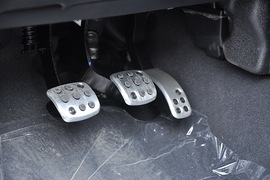 2010款标致207两厢1.6L手动品乐版