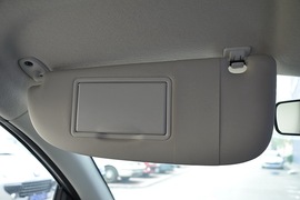 2010款标致207两厢1.6L手动品乐版
