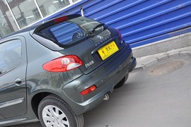 2010款标致207两厢1.6L手动品乐版