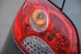 2010款标致207两厢1.6L手动品乐版