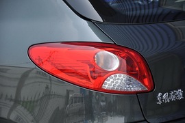 2010款标致207两厢1.6L手动品乐版