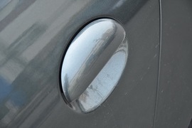 2010款标致207两厢1.6L手动品乐版