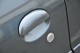 2010款标致207两厢1.6L手动品乐版