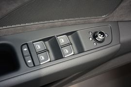 2016款奥迪A8L