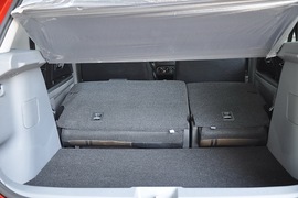 2010款铃木天语SX4两厢冠军限量版