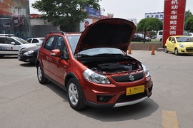 2010款铃木天语SX4两厢冠军限量版
