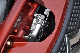 2010款铃木天语SX4两厢冠军限量版