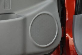 2010款铃木天语SX4两厢冠军限量版