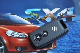 2010款铃木天语SX4两厢冠军限量版