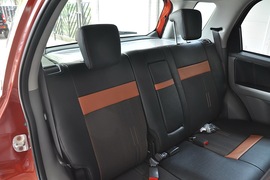 2010款铃木天语SX4两厢冠军限量版