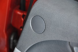 2010款铃木天语SX4两厢冠军限量版