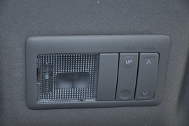 2010款铃木天语SX4两厢冠军限量版