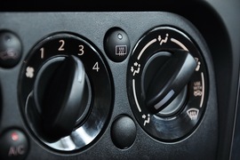 2010款铃木天语SX4两厢冠军限量版