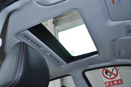 2010款铃木天语SX4两厢冠军限量版