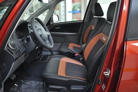 2010款铃木天语SX4两厢冠军限量版