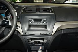 2015款北汽绅宝X65