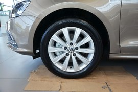 2015款大众速腾230TSI手动豪华型