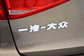 2015款大众速腾230TSI手动豪华型