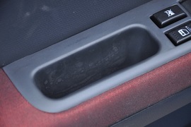 2010款铃木雨燕1.5L自动冠军限量版