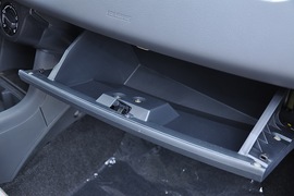 2010款铃木雨燕1.5L自动冠军限量版