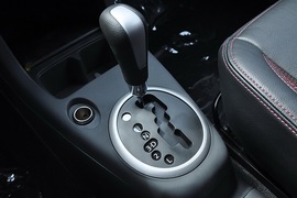 2010款铃木雨燕1.5L自动冠军限量版