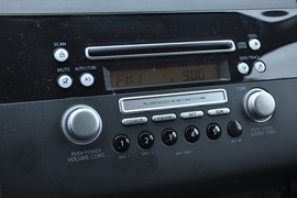 2010款铃木雨燕1.5L自动冠军限量版