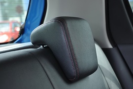 2010款铃木雨燕1.5L自动冠军限量版