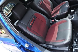 2010款铃木雨燕1.5L自动冠军限量版