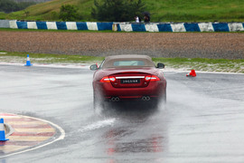 捷豹XK珠海赛道试驾