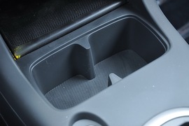 2010款铃木雨燕1.5L自动冠军限量版