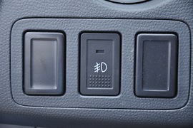 2010款铃木雨燕1.5L自动冠军限量版