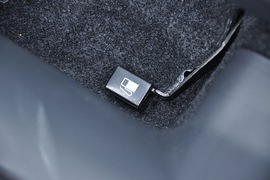 2010款铃木雨燕1.5L自动冠军限量版